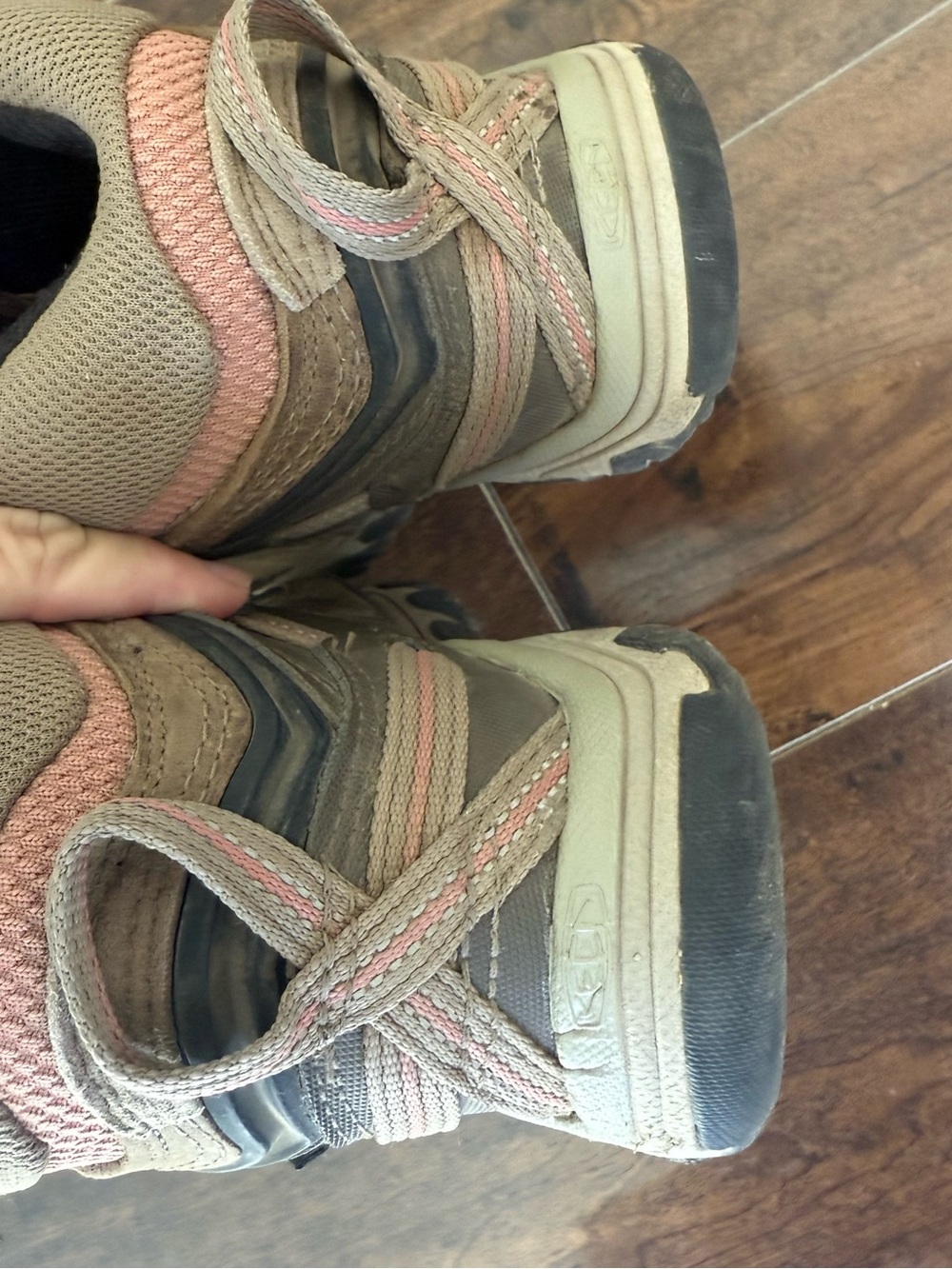 KEEN Brown and Pink Hiking Boots - Picture 4 of 5
